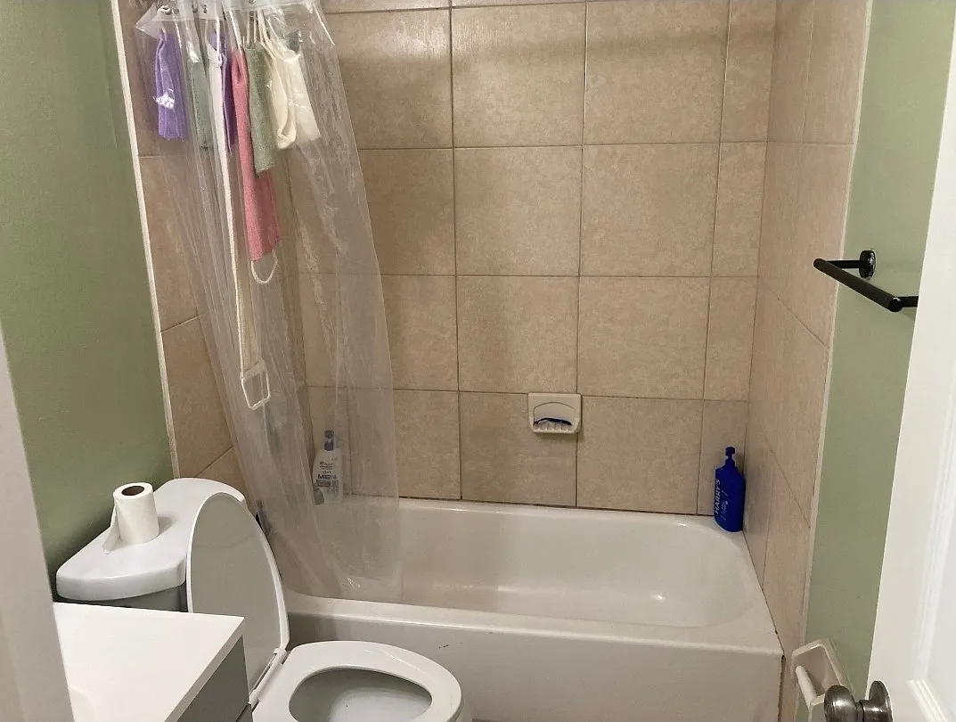 2 bed, 800 sqft, $1,300 — Photo 3
