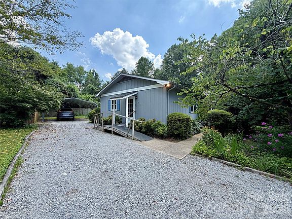 2nd image of 5 Dewberry Dr