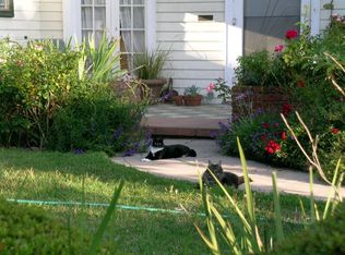 1176 E Woodbury Rd, Pasadena, CA 91104