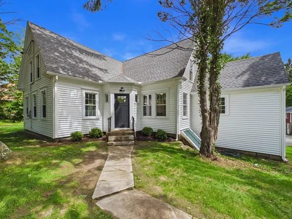 159 County St, Lakeville, MA 02347