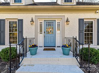 2410 Hopecrest Dr, Charlotte, NC 28210