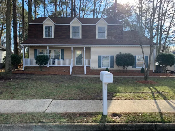 2 Sarfan Dr, Hampton, VA 23664