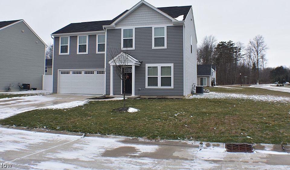 1st image of 220 Emily Dr