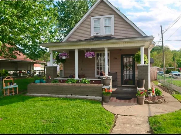 1926 Chestnut St, Kenova, WV 25530