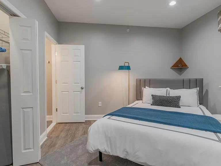 3221 Noble St #3 — Photo 18