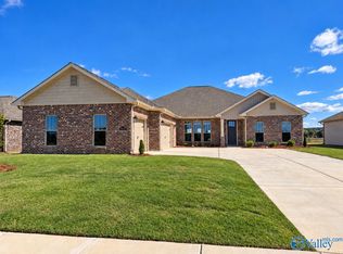1075 Maplehurst St, Decatur, AL 35603