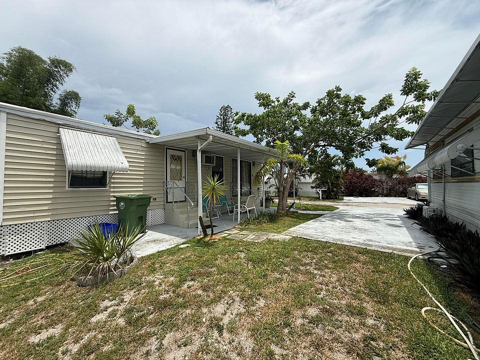 1st image of 42 Palm Drive #42