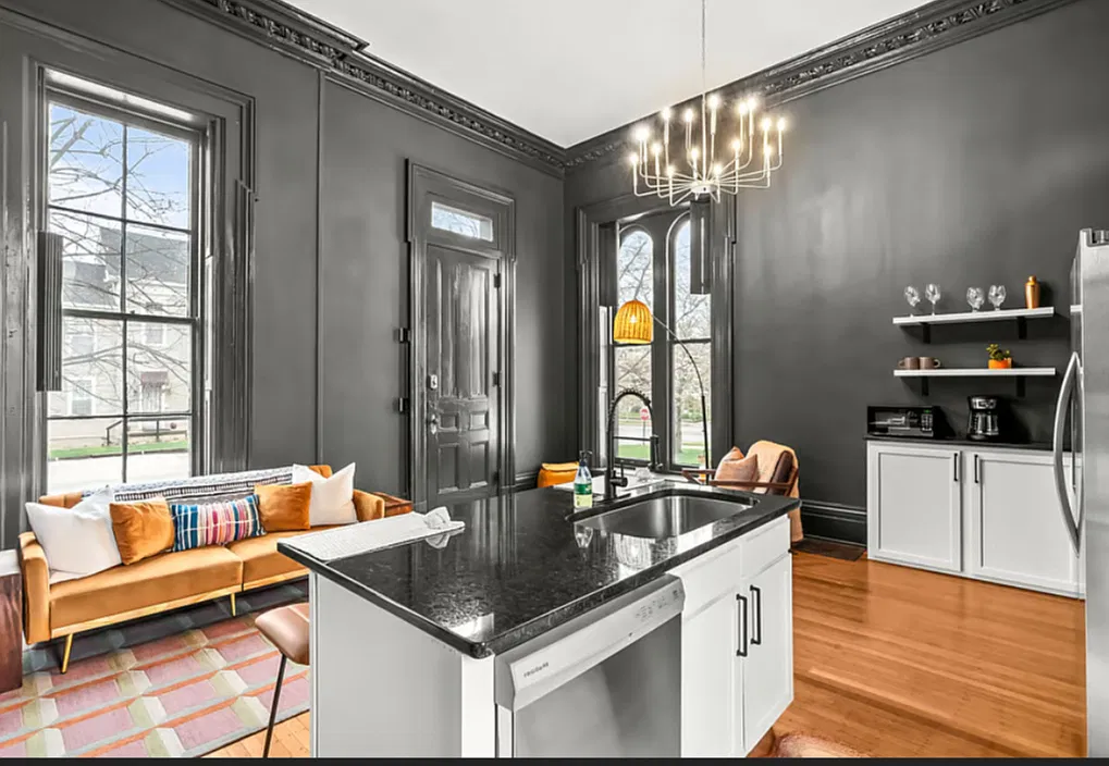 1 bed, 1000 sqft, $1,800 — Photo 2