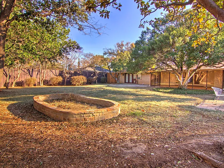 3763 Vinecrest Dr — Photo 35