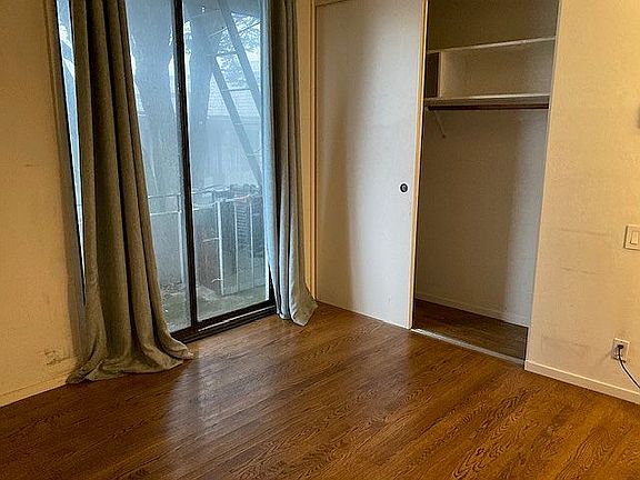 4th image of 298 Red Rock Way #A