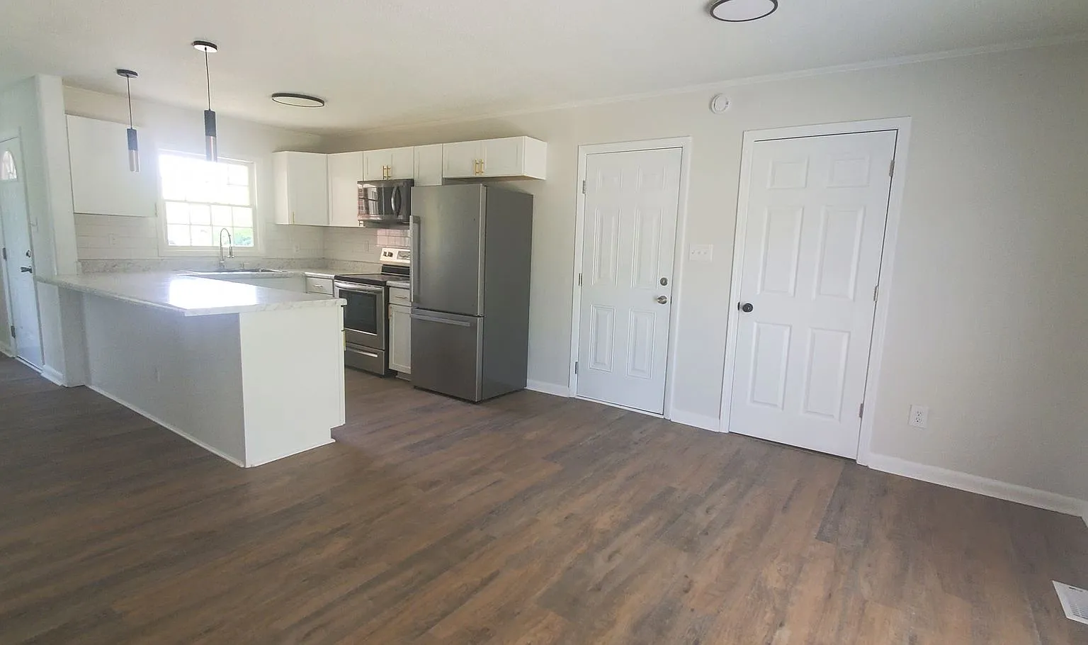 483 Warmsprings Drive ~ Ponderosa — Photo 4