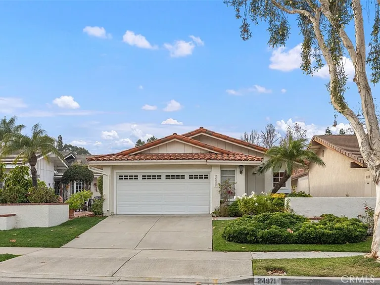 24971 Sunset Pl E — Photo 1