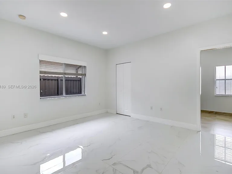 15548 SW 19th Ln — Photo 17