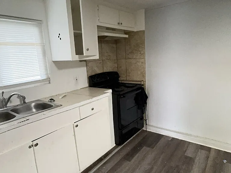 1311 Kayton Ave #1 — Photo 7