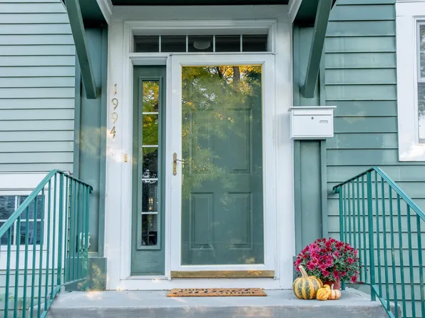 1994 Grand Ave, Saint Paul, MN 55105