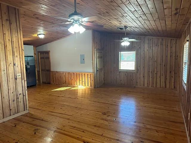 83 Glenn St #202 — Photo 8