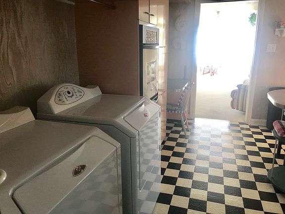 5th image of 61115 Beardslee Ln