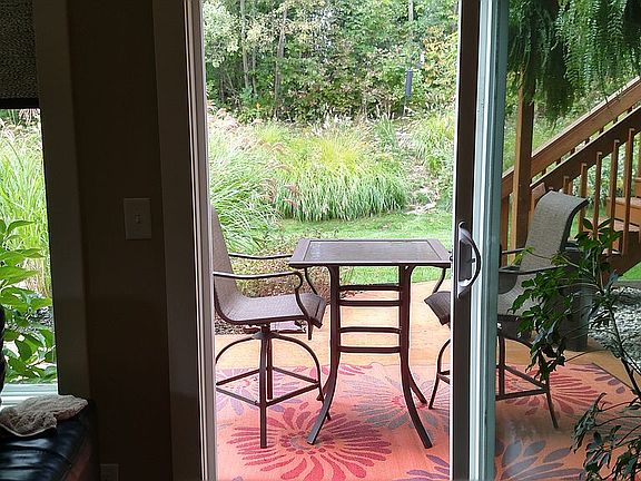 3rd image of 3547 Westhampton Ct NE