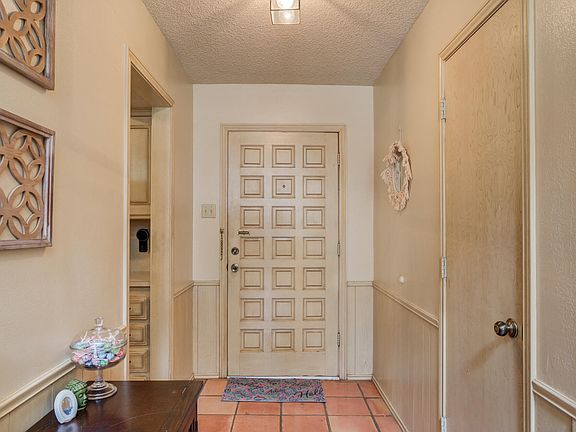 4th image of 5223 93rd St