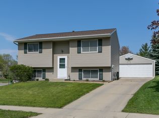 4775 Harvest Ct NW, Rochester, MN 55901