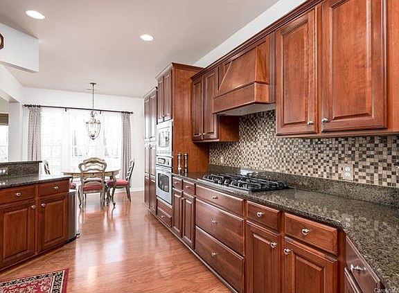5th image of 11280 Baltusrol Dr
