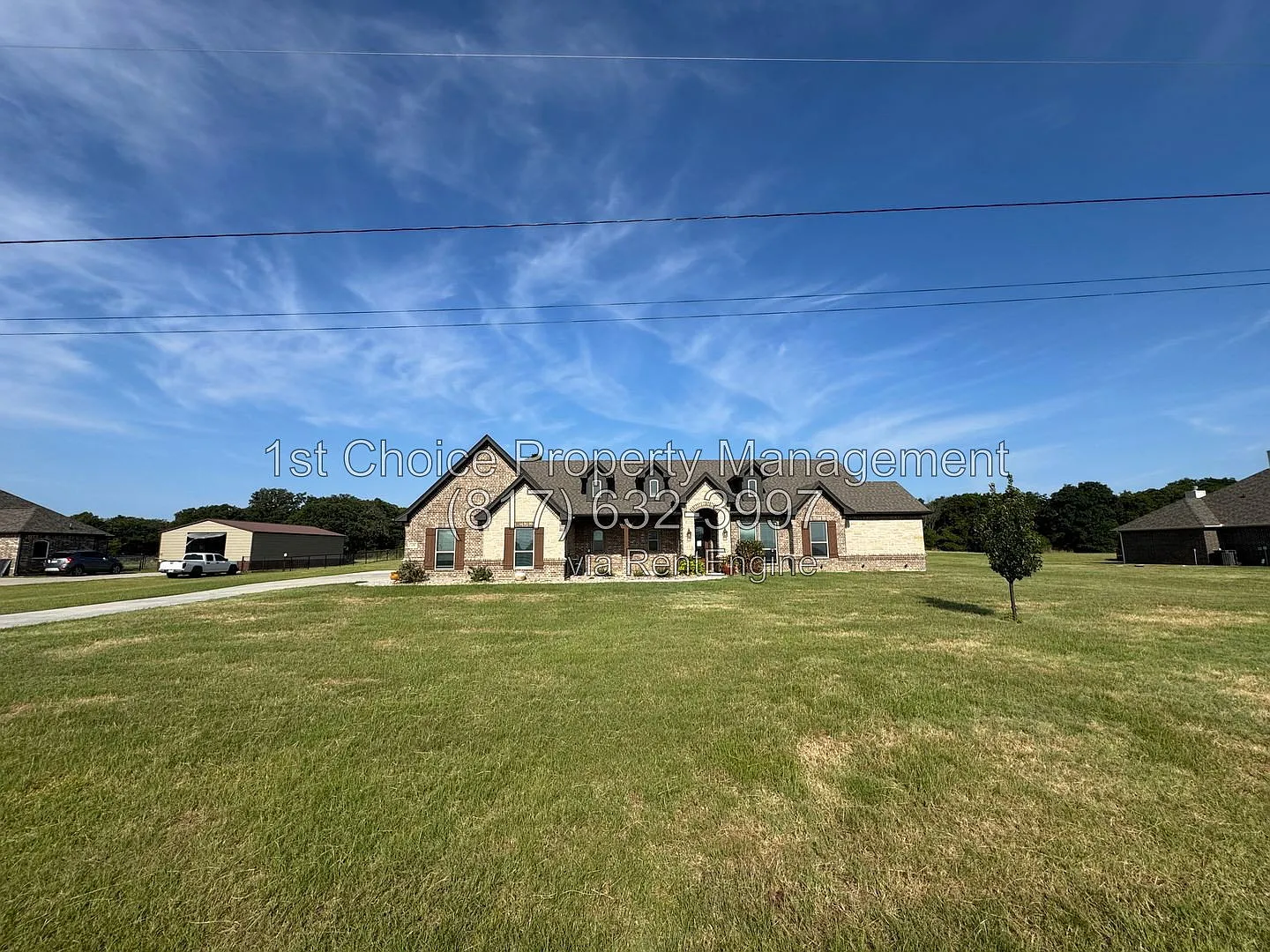 4 bed, 2.0 bath, 2640 sqft, $3,695 — Photo 2