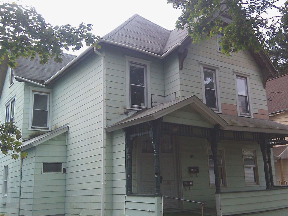 1st image of 130 Hawley St Fl 1
