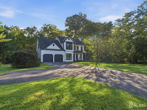 5th image of 113 Oakdale Rd