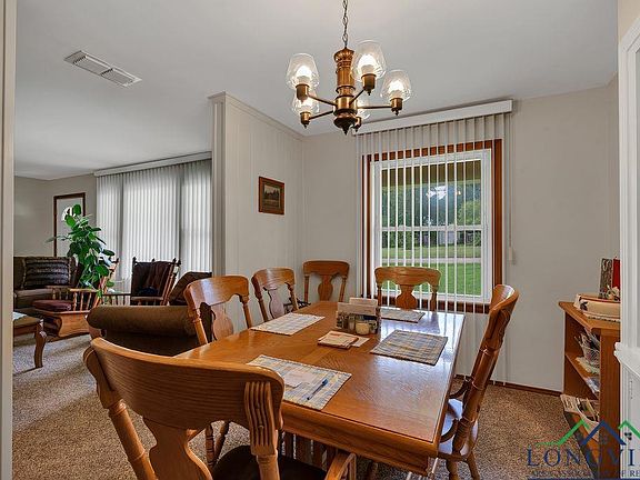 5th image of 305 W Martindale Dr