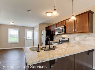 97 Holland Dr, Clarksville, TN 37043