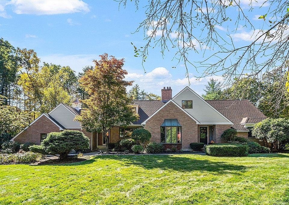 1st image of 24 Long Hl