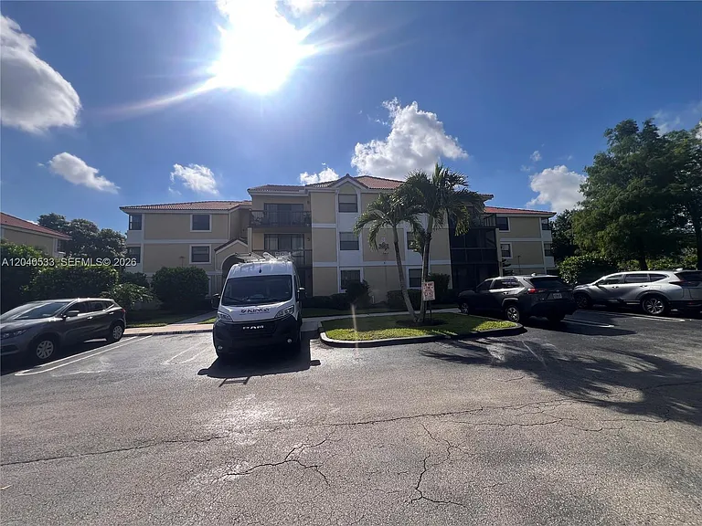 5661 Riverside Dr #101B7 — Photo 37