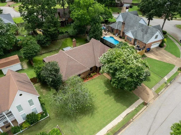 3077 Stonecrest Cir E, Lakeland, TN 38002