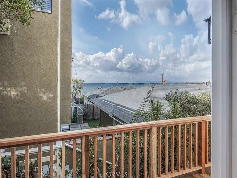 245 Beverly St #B — Photo 4