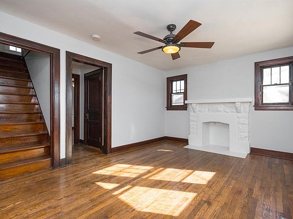 3rd image of 309 Pullen Ave