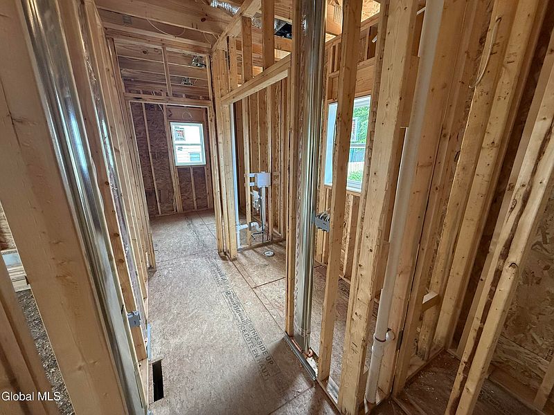 5th image of 2928 W Lydius Street