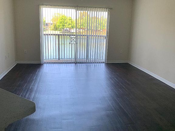 3rd image of 4163 N Haverhill Rd APT 1207