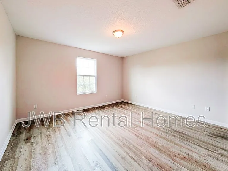 8474 McGirts Village Ln — Photo 5
