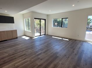 862 Moraga Dr #307, Los Angeles, CA 90049