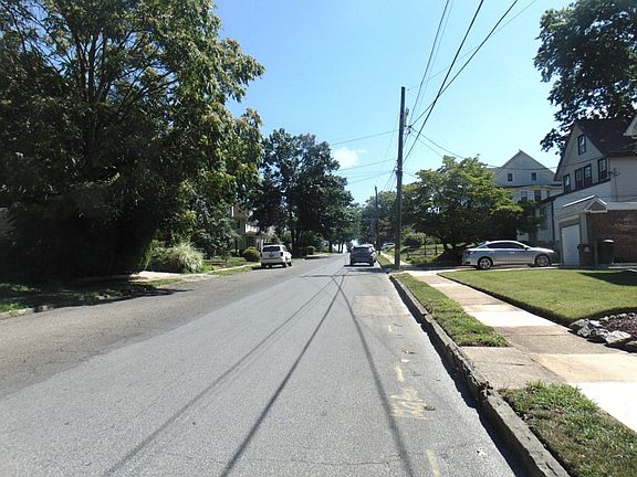 5th image of 60 W Plumstead Ave