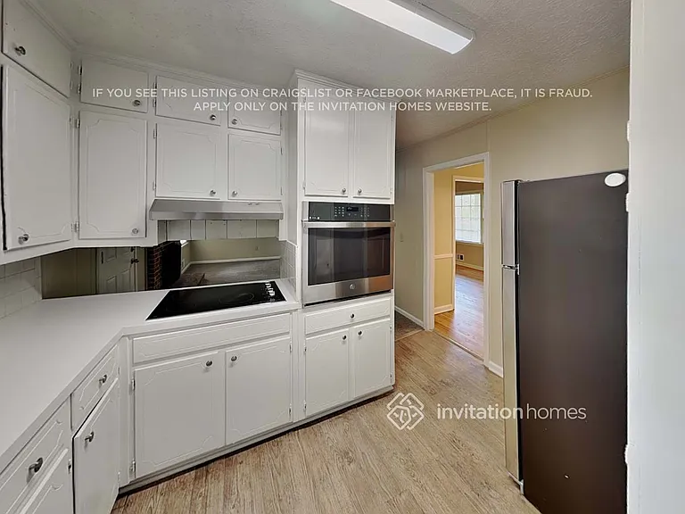 5676 Crestwood Dr — Photo 12