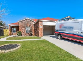 2017 Beacon Way, Fort Worth, TX 76140