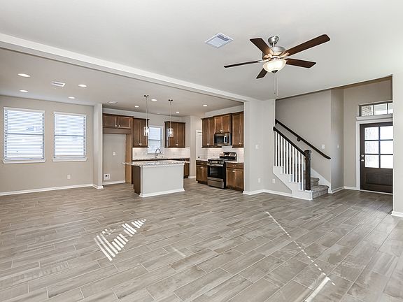 4th image of 2138 Arbor Pne #77375A
