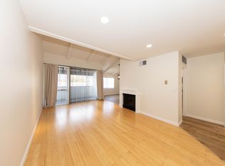 11685 Montana Ave APT 304, Los Angeles, CA 90049