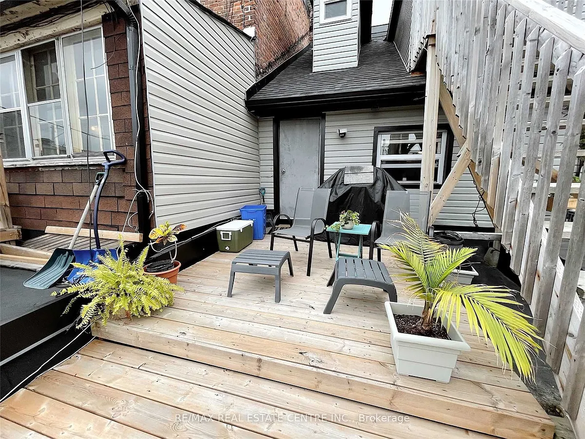 Building Photo - 155 Broadway #2A