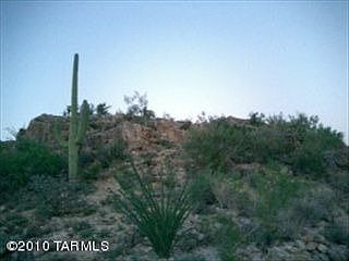 4th image of 4095 N Caliente Canyon Pl