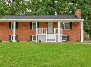 10101 Wycliff Rd, North Chesterfield, VA 23236