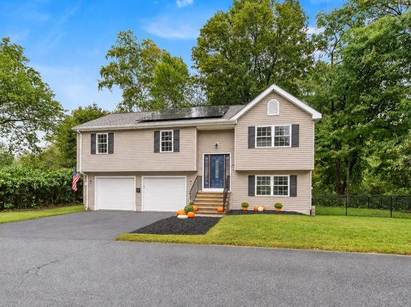 15 Tory Fort Ln, Worcester, MA 01602