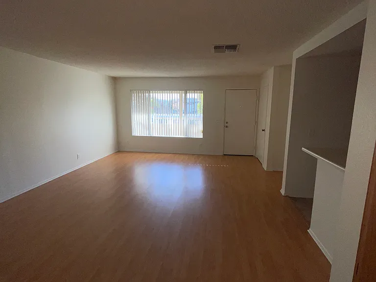11707 Otsego St #E — Photo 6