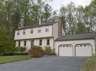 12 Whitney Ln, Upton, MA 01568